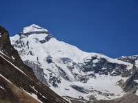 Adi Kailash y ॐ ॐ ॐ ॐ montañas yatra - premium - Housity