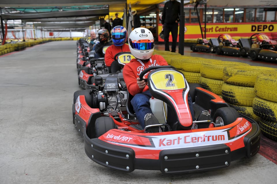 Quanto custa uma corrida de kart indoor?