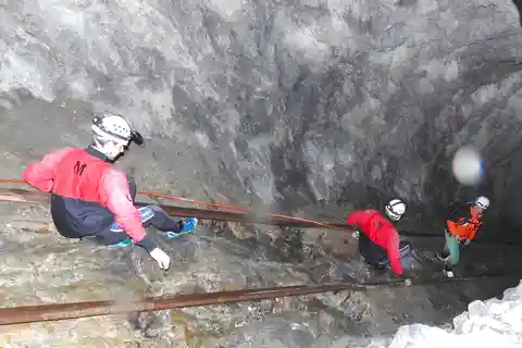 Ötztal: Geführte Höhlentour für Einsteiger