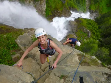 Ötztal: Klettersteigklettern am Stuibenfall