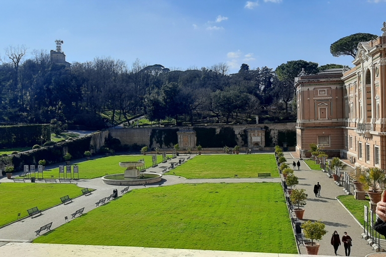 Roma: Excursión de primera entrada a los Museos Vaticanos y San PedroVisita privada en inglés