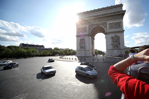 Paris: Hop-on Hop-off busstur &amp; Seine-kryssning Paketresa