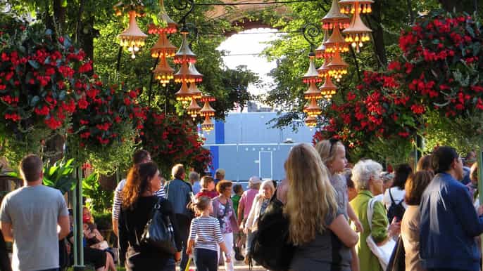 Copenhague: visita guiada a los jardines de Tivoli y entrada sin colas