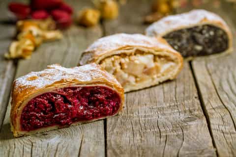 Budapest: 2-Hour Cruise with Hungarian Dinner on the Danube