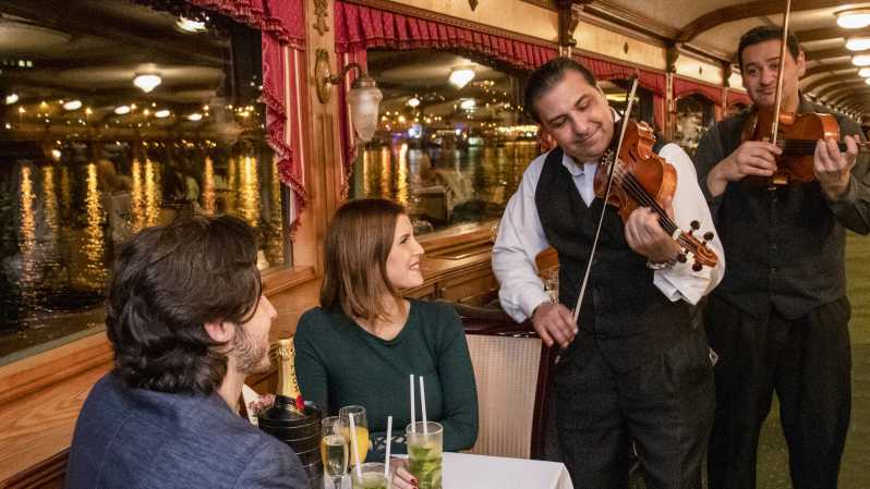 Будапешт: круиз по Дунаю с венгерским ужином и живой музыкой