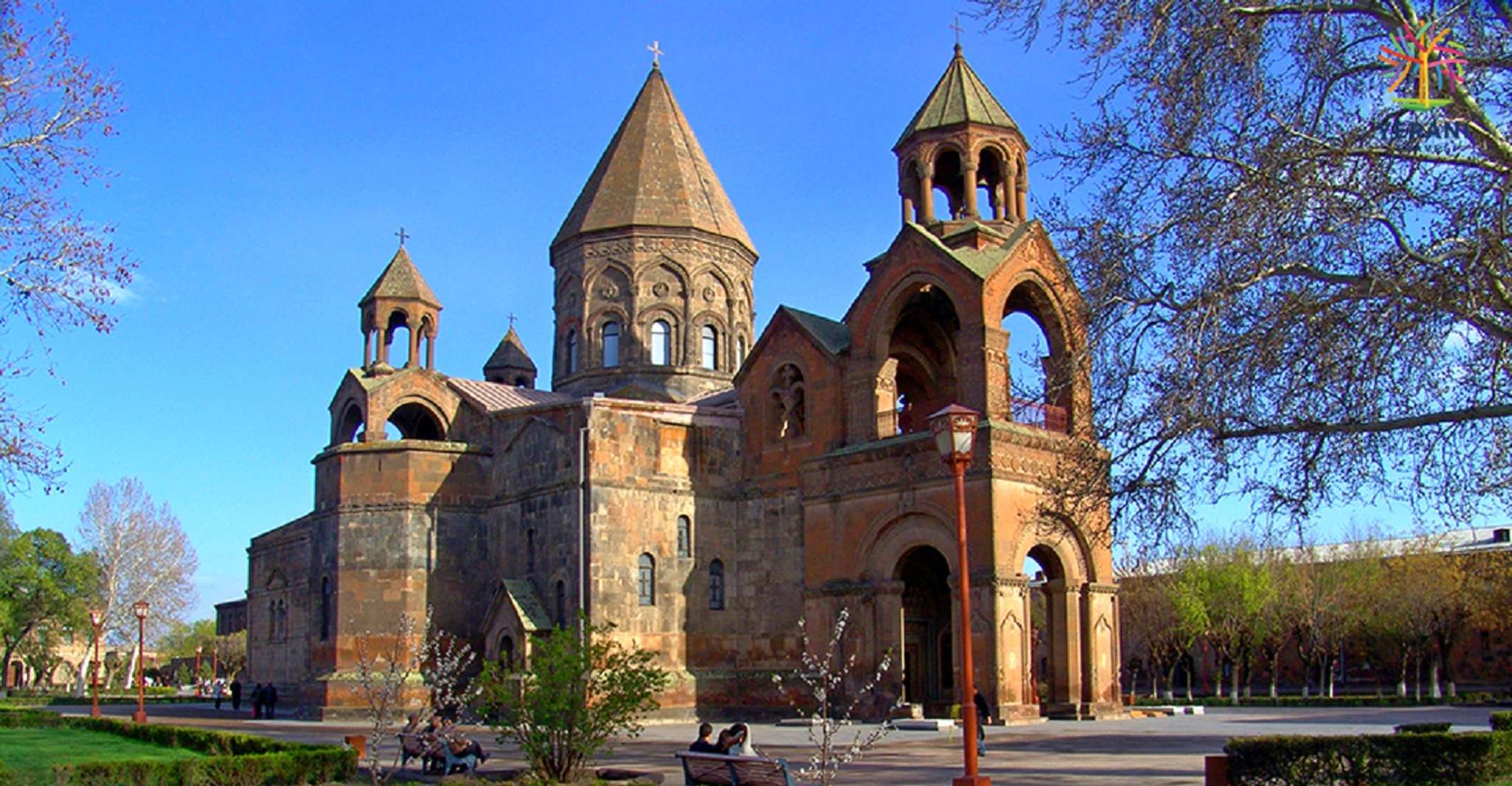 Dagreis, van Yerevan Sightseeing naar Holy Echmiadzin - Hizvo