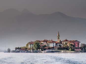 From Stresa: Isola Pescatori Hop-On Hop-Off Boat Tour