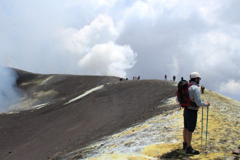 Etna: tour a piedi dei crateri sommitali