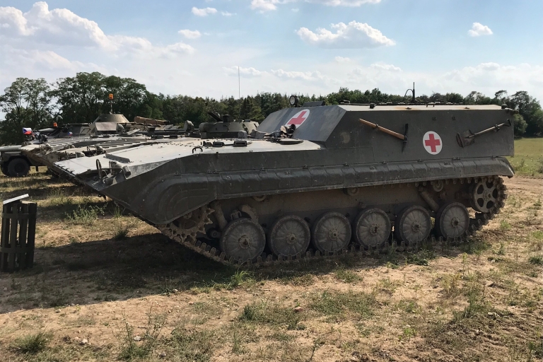 Praga: wrażenia z jazdy czołgiem