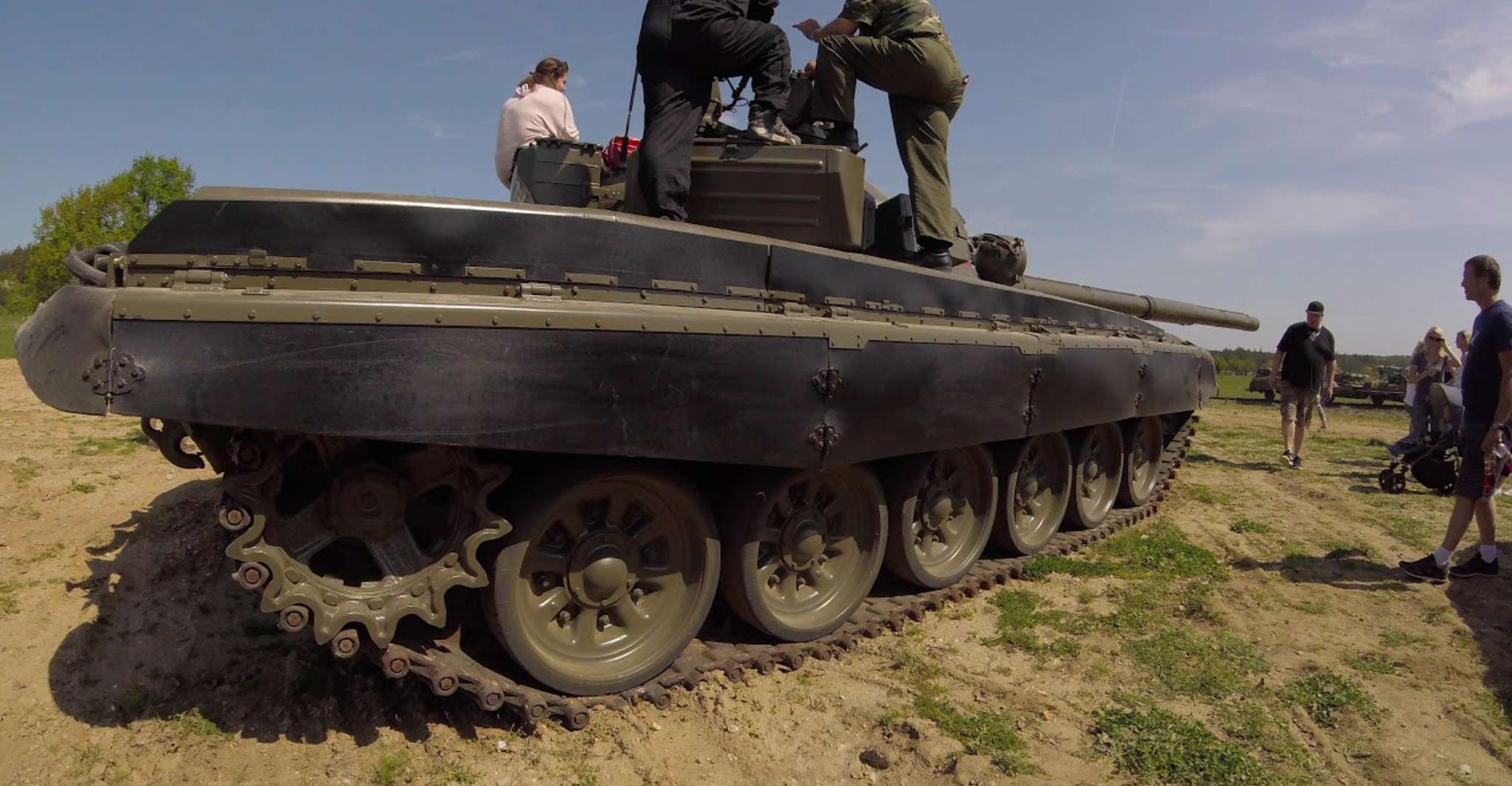 Praga, Tank Driving Experience - Hizvo