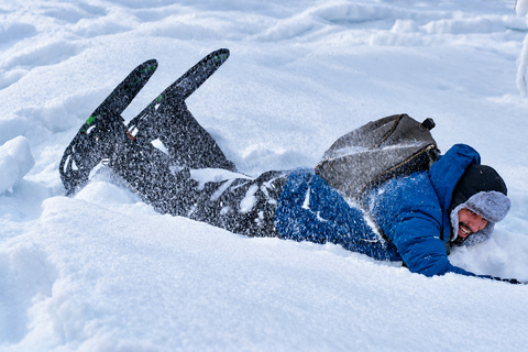 Rovaniemi: Snowshoeing Tour with Wild Lunch and Hotel Pickup