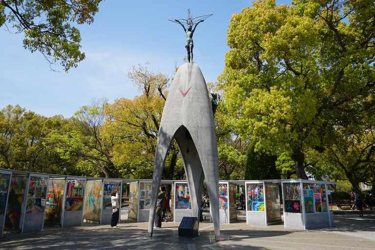 Private Tour of Hiroshima Peace Park & Miyajima Island