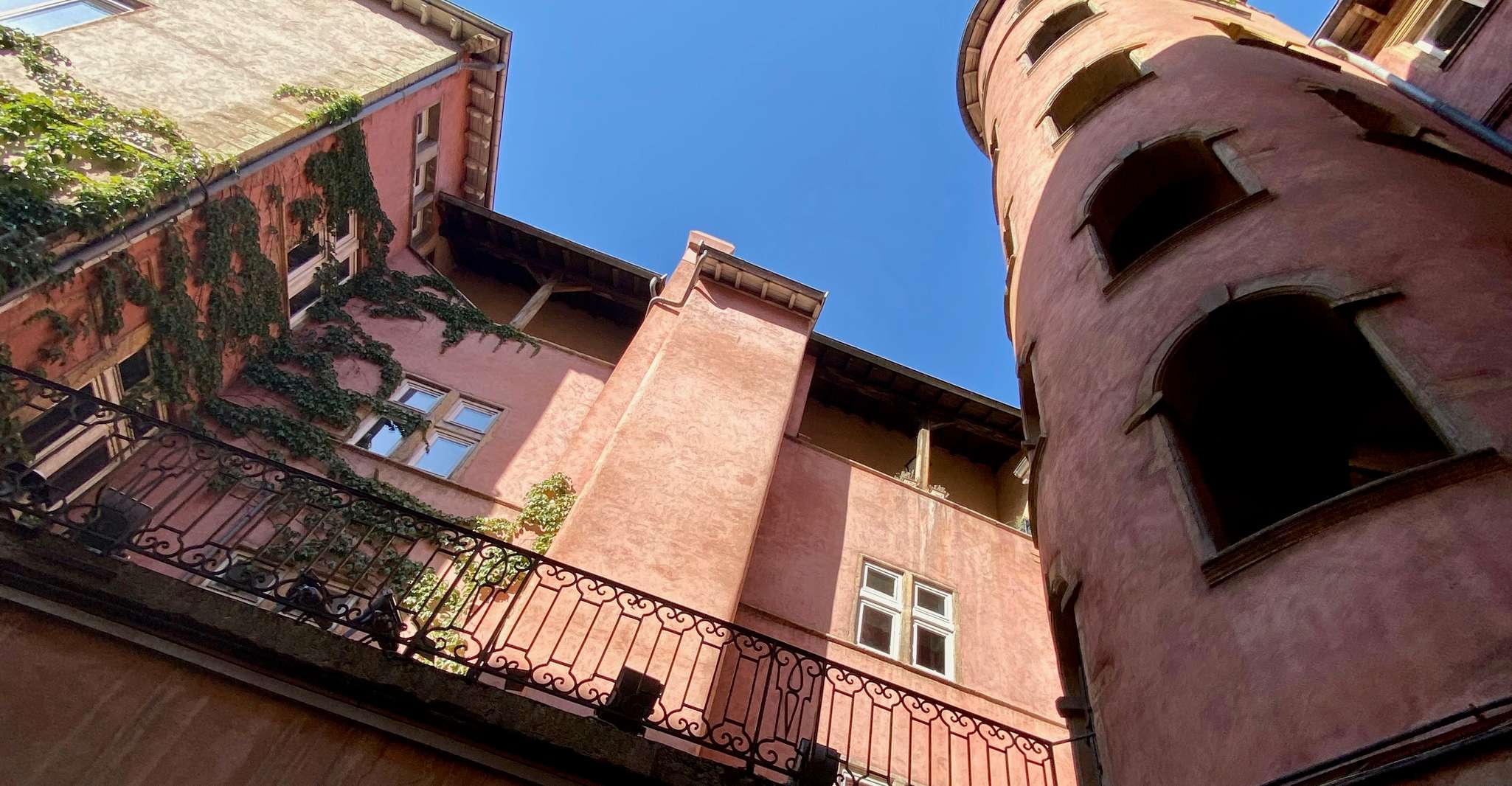 Lyon, Visite guidée audio du téléphone intelligent du Vieux-Lyon - Hizvo