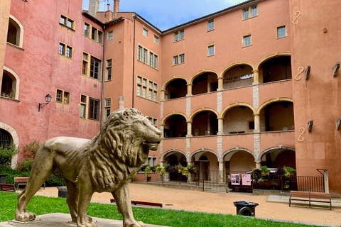 Lyon: Excursão a pé guiada por áudio guiada por smartphone em Old Lyon