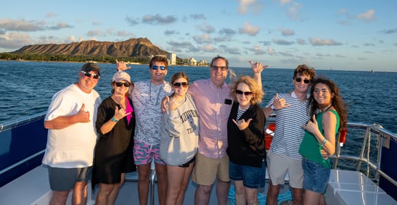 Oahu: Scenic Diamond Head Sunset Cruise (BYOB)