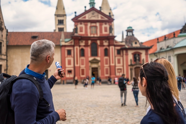 Praga: kultowa wycieczka piesza po kultowym wnętrzuKultowa Wielka Piesza wycieczka po Pradze, część druga (obwód popołudniowy)