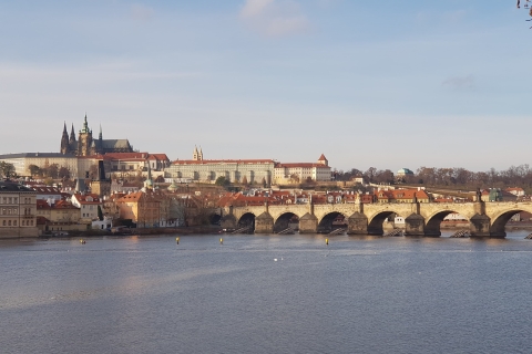 Praga: gran recorrido a pie por el icónico interior del exteriorGran recorrido a pie icónico de Praga, parte uno (circuito matutino)