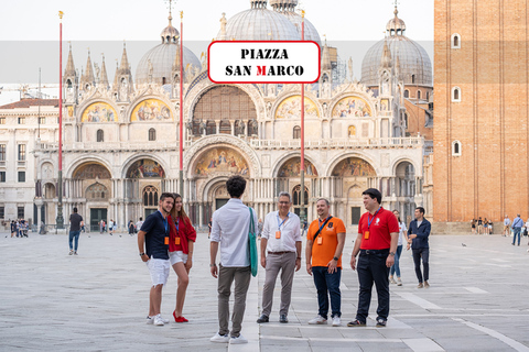 Veneza: Excursão a pé pela Praça de São Marcos e passeio de gôndolaVeneza: passeio pela Praça de São Marcos e passeio de gôndola - inglês