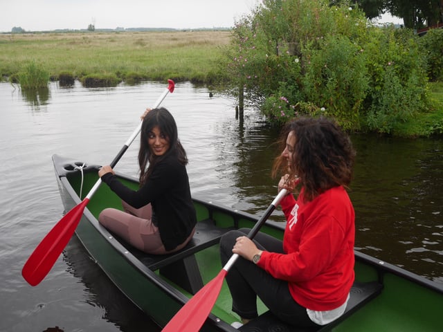 Amsterdam: Excursión guiada de 2 horas en canoa