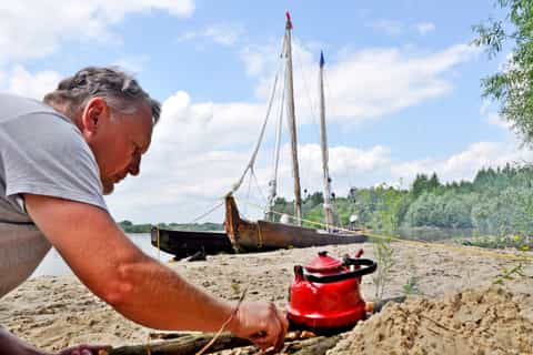 Warsaw: Traditional Galar Cruise on The Vistula River