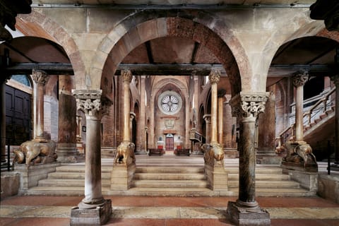 Modena: Private Walking Tour with A Guide