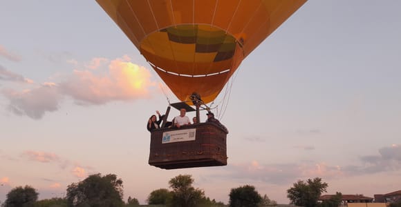 Von Madrid aus: Heißluftballon über Toledo