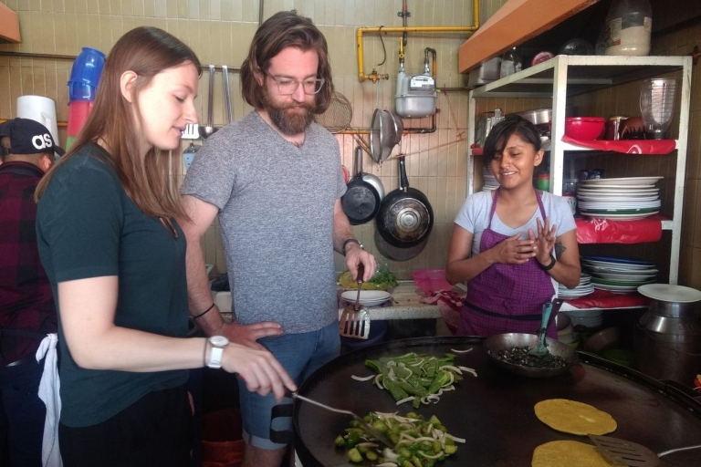 Ciudad de México: tour medio día mercado y clases de cocinaTour privado