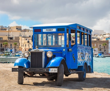 Scenic Tour by Vintage Bus to Buskett Garden & Dingli Cliffs