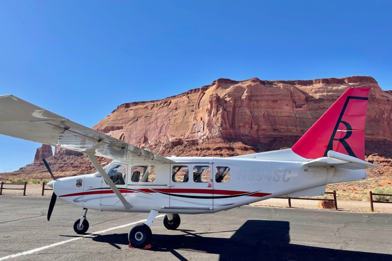 Moab: Flugzeug-Kombitour Monument Valley & CanyonlandsMoab: Monument Valley Scenic Airplane Tour