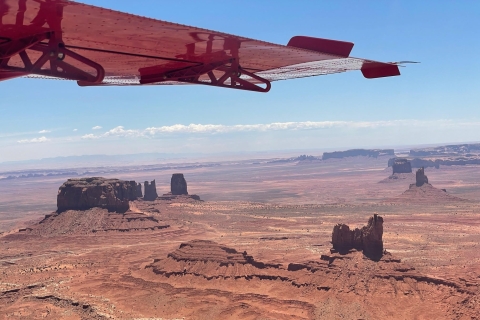 Moab: tour combinado en avión por Monument Valley y CanyonlandsMoab: tour panorámico en avión por Monument Valley