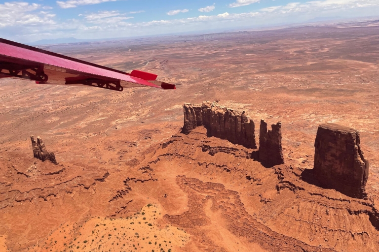 Moab: Monument Valley & Canyonlands Airplane Combo Tour Moab: Monument Valley Scenic Airplane Tour