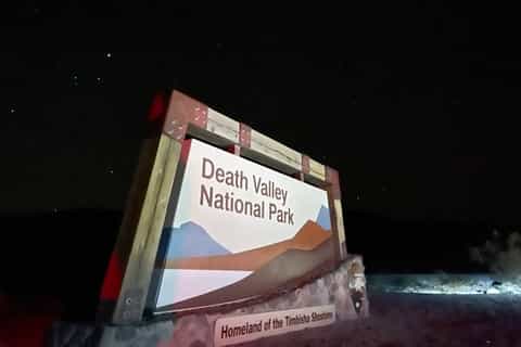 Las Vegas: Death Valley Guided Tour with Milky Way Viewing