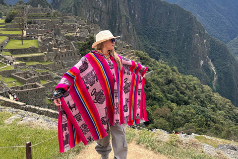 From Cusco: 2 Days, Sacred Valley and Machu Picchu via the scenic route Panoramic Train & Standard Hotel with Lunch in Machu Picchu