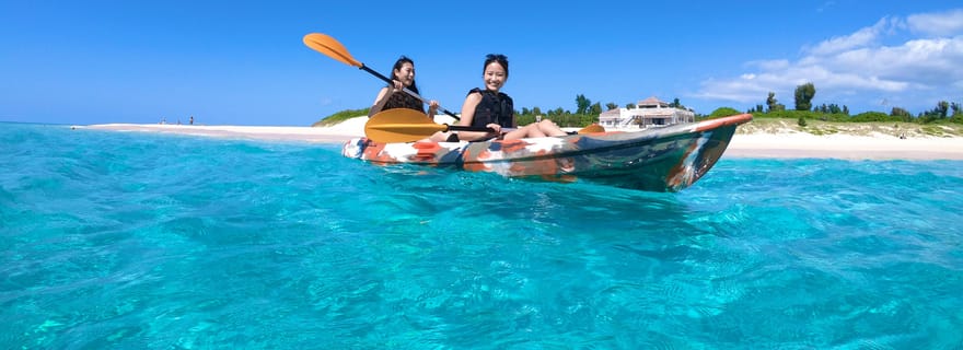Île de Miyako : expérience de SUP ou de canoë et plongée avec tuba