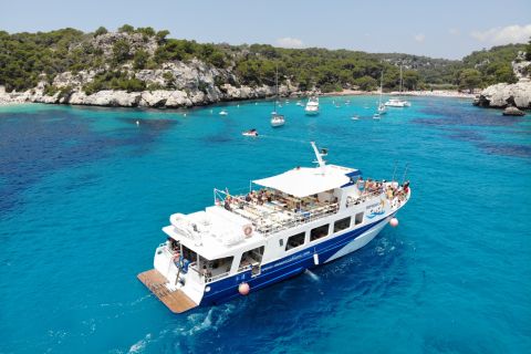 Menorca: paseo en barco por calas y playas con paella
