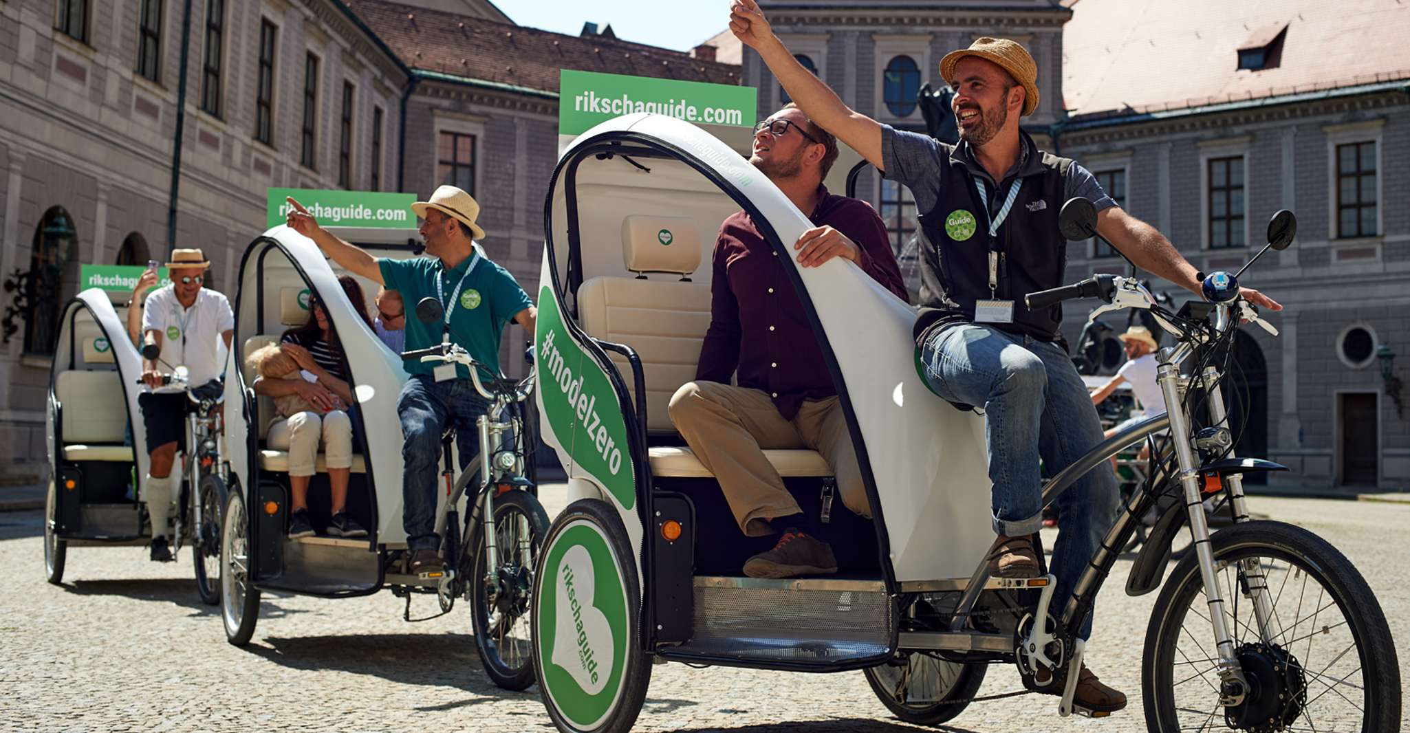 Munich: City Highlights Rickshaw Tour photo 2