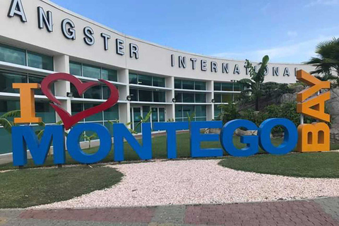 Van Montego Bay: privétransfer enkele reis naar Ocho Rios