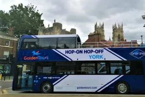 York: Hop-on Hop-off Sightseeing Bus Tour
