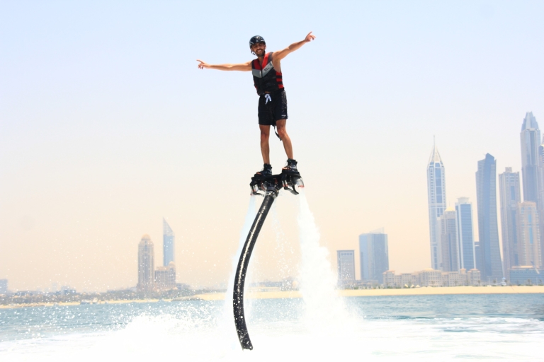 Dubai: sesión de principiantes de flyboard de 30 minutos en The Palm Jumeirah