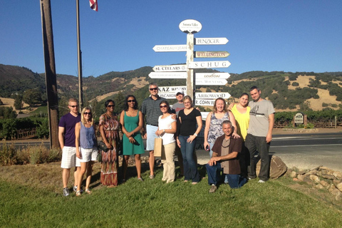 Sonoma Valley: Guided Winery Tour with Picnic Lunch