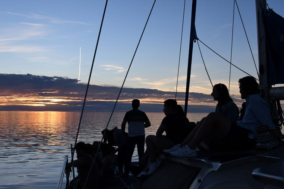 glenelg twilight catamaran cruise with beverage