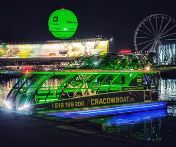Krakow: Sightseeing Cruise on Vistula River with Audio Guide