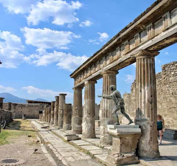 Von Neapel aus Pompei und Positano geführte Tour GetYourGuide