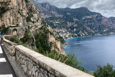 Da Napoli: Tour della Costiera Amalfitana Sorrento PositanoDa Napoli: tour della Costiera Amalfitana con autista