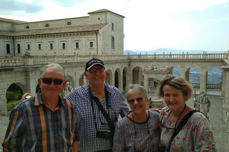 Desde Roma: Abadía de Montecassino de día completo y campos de batalla de la Segunda Guerra Mundial