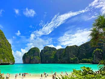 Von Krabi: Ganztägige private Speedboot-Tour zu den Phi Phi-Inseln