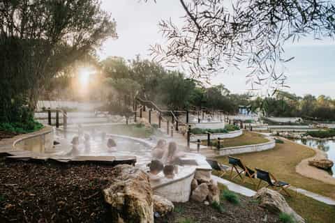 Peninsula Hot Springs: Bathhouse and Picnic Experience
