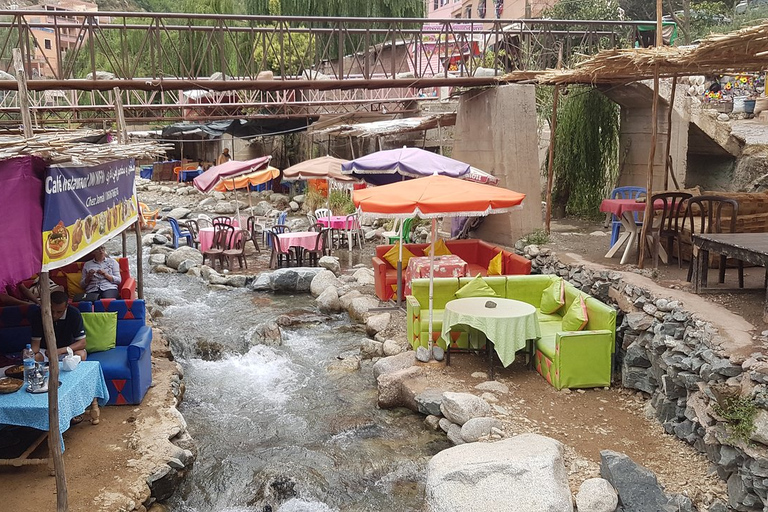 Vanuit Marrakesh: dagexcursie Ourika-vallei & AtlasgebergteDagtour door Ourika-vallei en Atlasgebergte