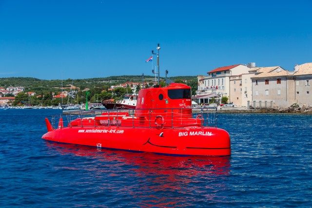 Visit Krk 45-Minute Semi-Submarine Tour in Krk, Croatia