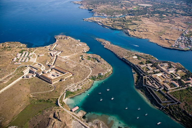 Menorca: La Mola, Isabel II Fortress